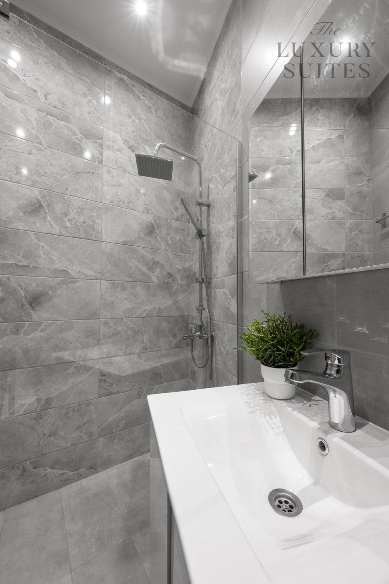 Mavili, The Luxury Thessaloniki