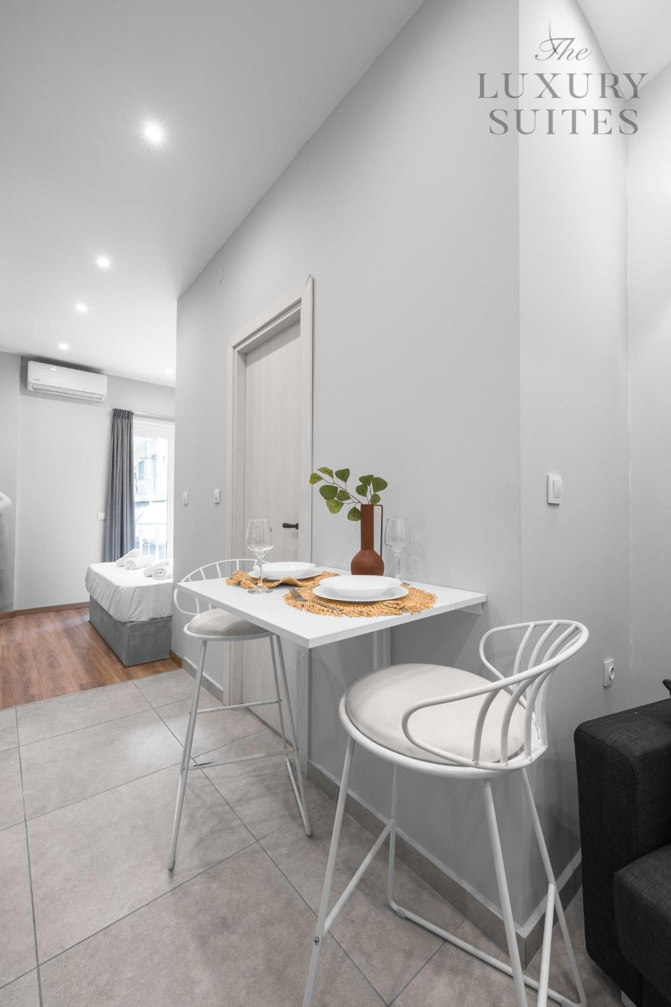 Mavili, The Luxury Apartment