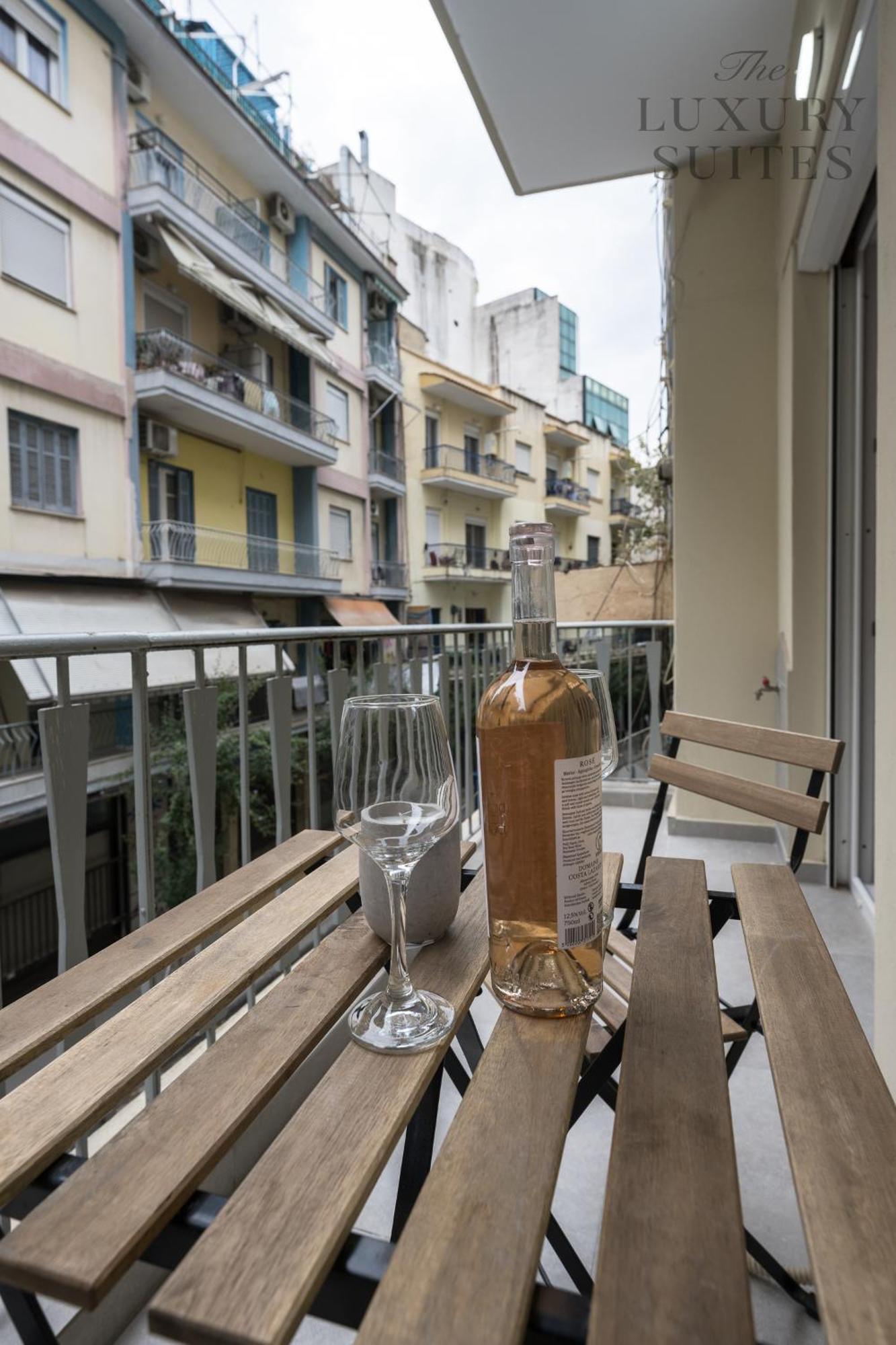 Mavili, The Luxury Apartment *
